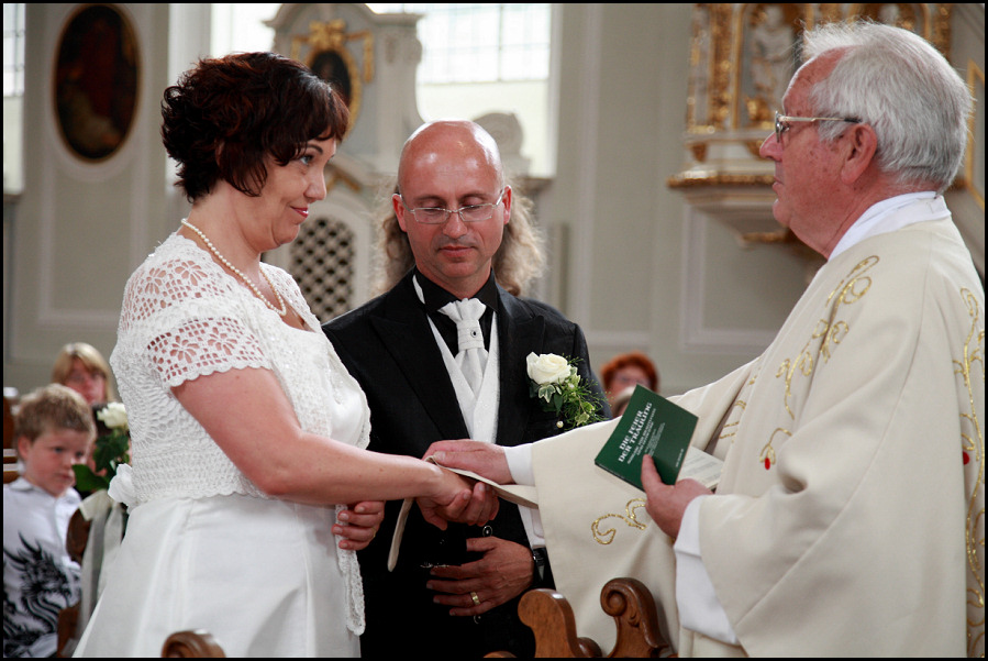 Hochzeit_J+B_Kirche_8.8.2009_041FK2Rand.jpg